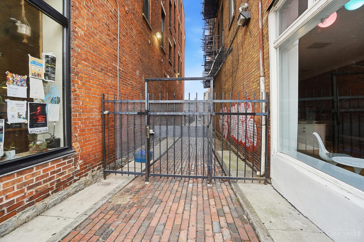 1202 Main Street #16, Cincinnati, OH, 45202 — photo 4