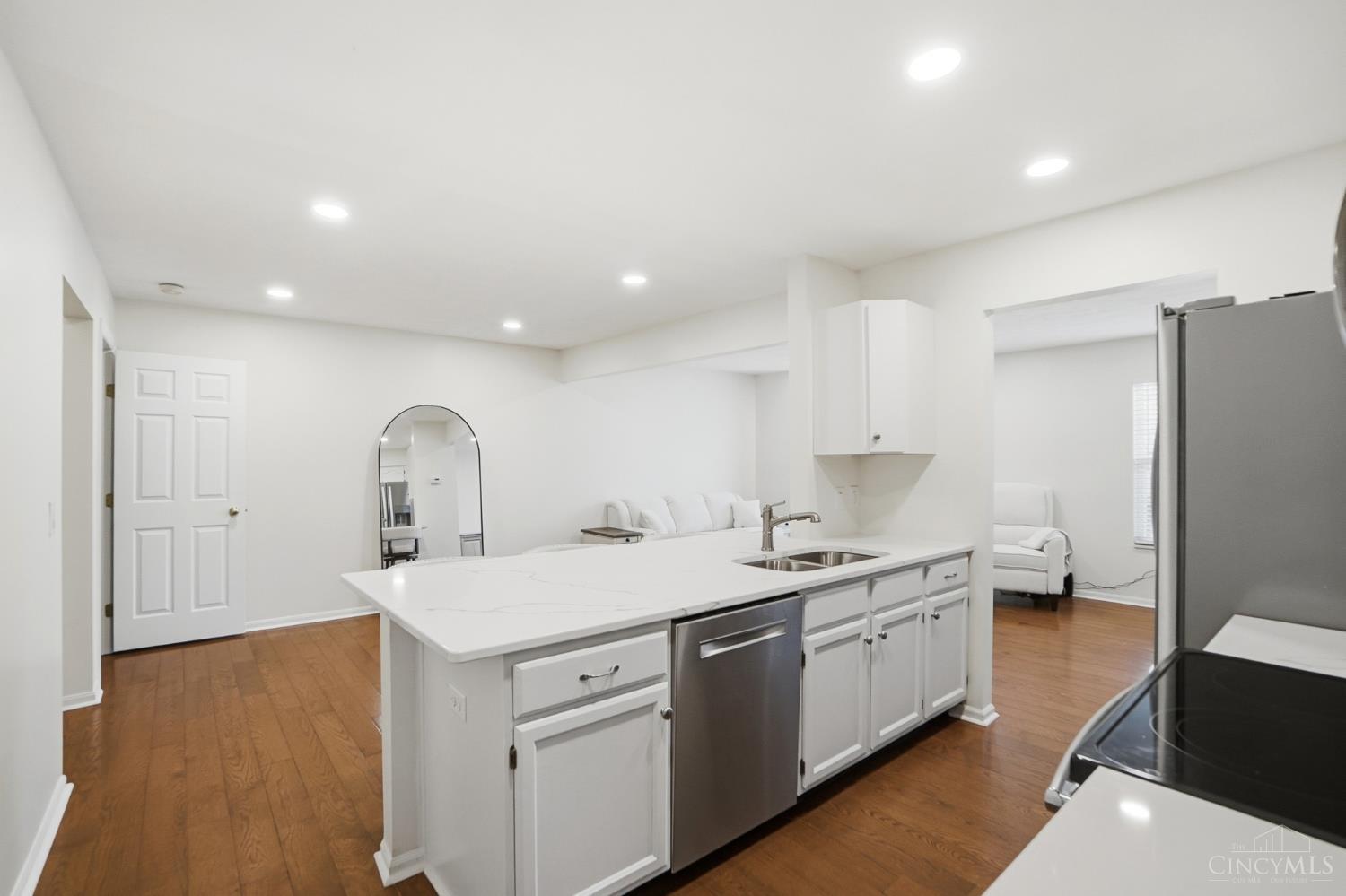 6872 Sandharbor Court, Hamilton Twp, OH, 45039 — photo 13