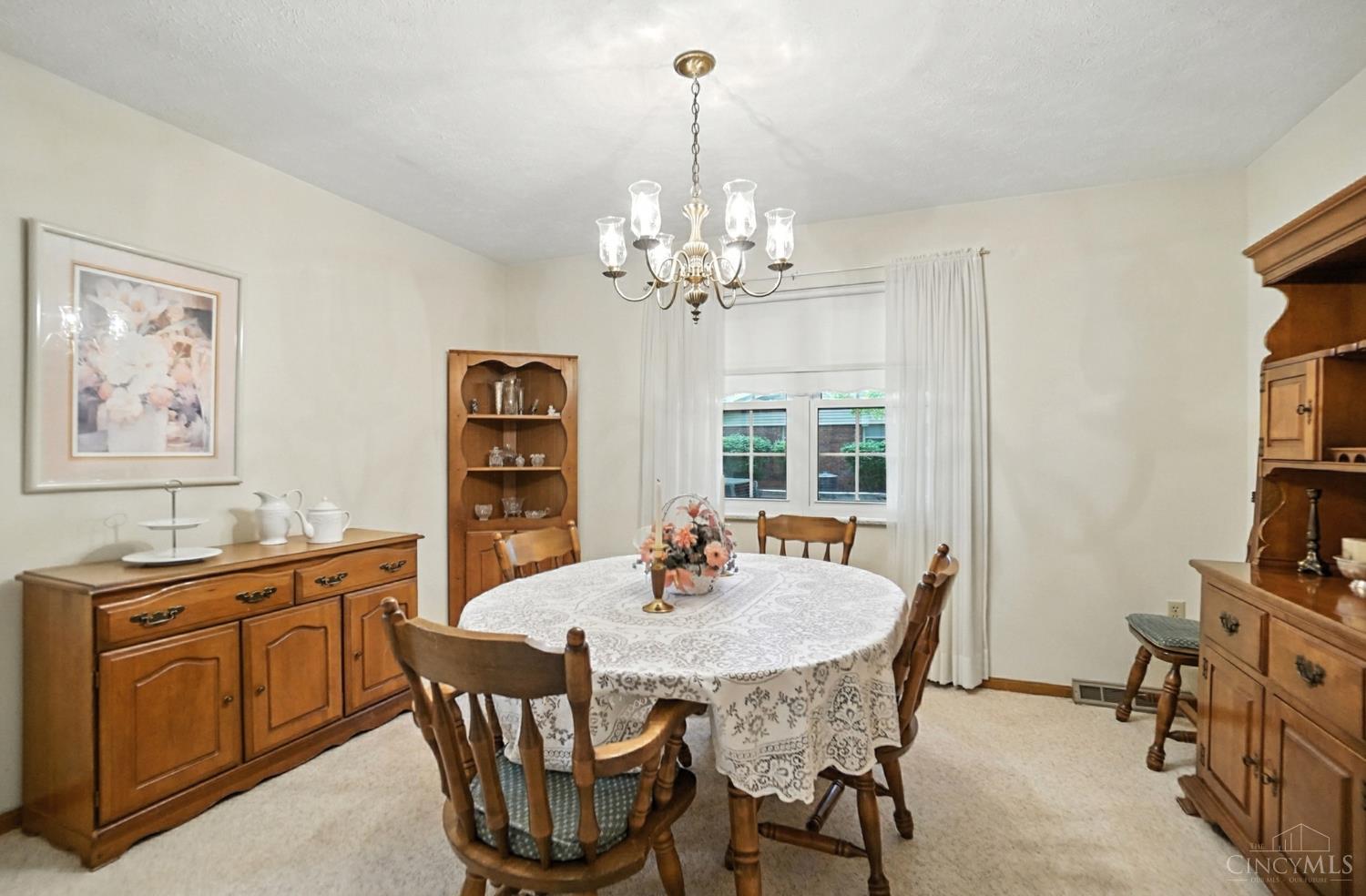 8253 Lake Ridge Drive, West Chester, OH, 45069 — photo 9