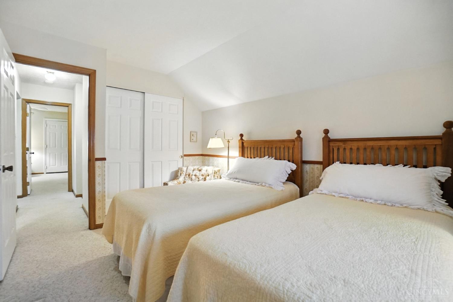 8253 Lake Ridge Drive, West Chester, OH, 45069 — photo 27