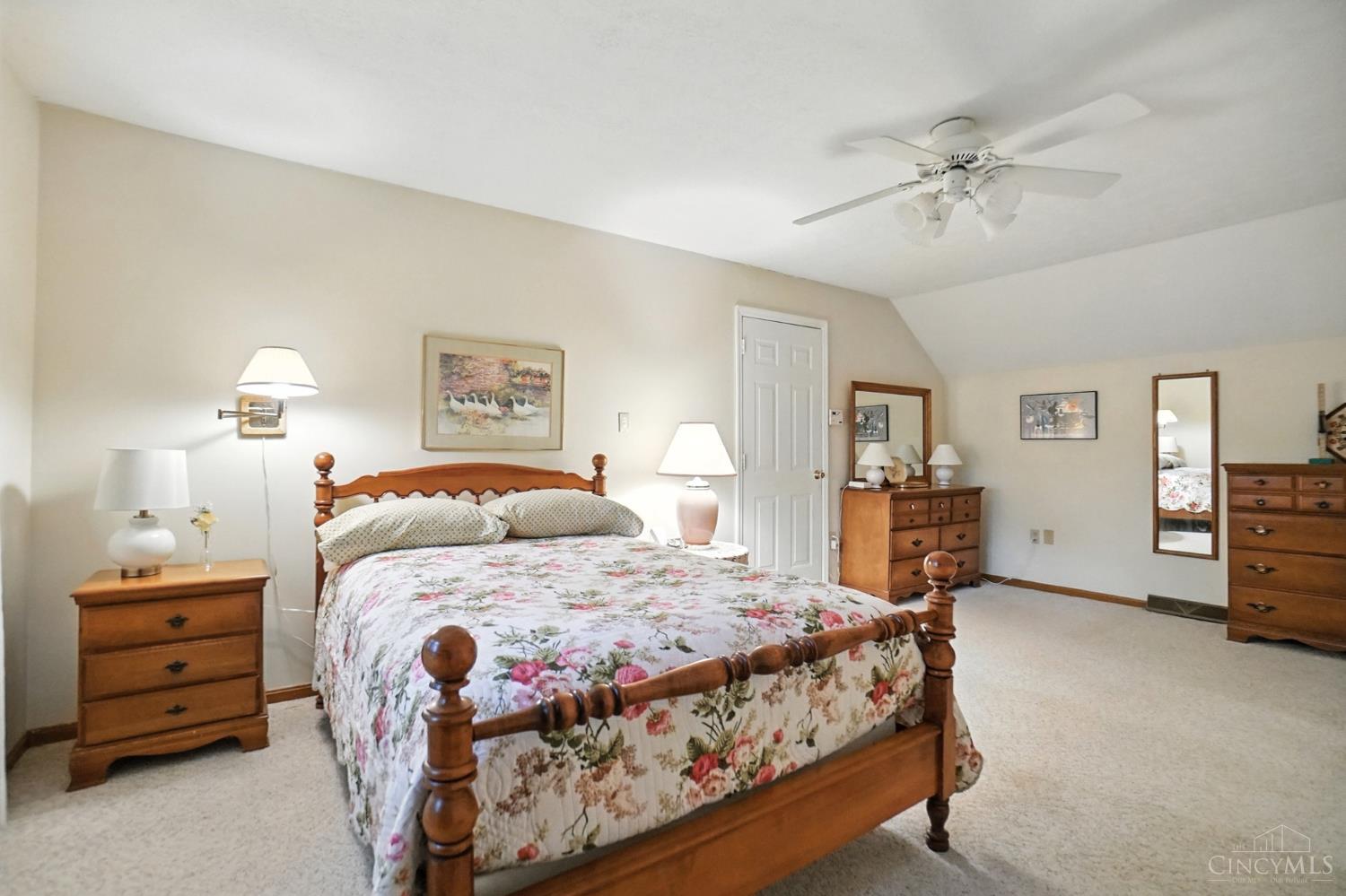 8253 Lake Ridge Drive, West Chester, OH, 45069 — photo 21