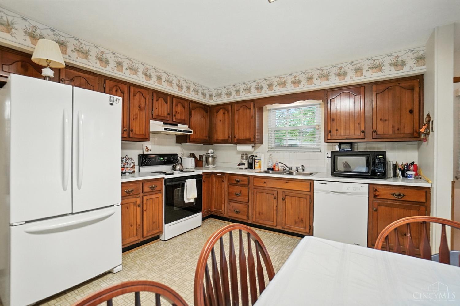 8253 Lake Ridge Drive, West Chester, OH, 45069 — photo 7
