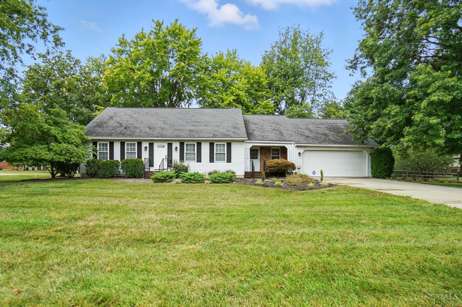 8253 Lake Ridge Drive, West Chester, OH, 45069