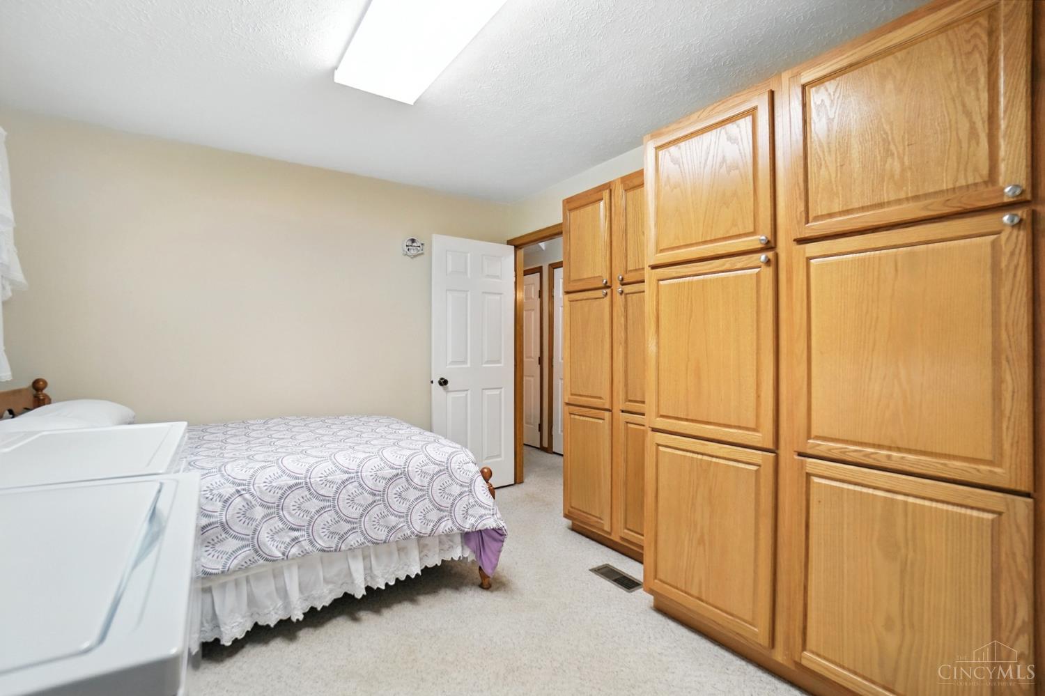 8253 Lake Ridge Drive, West Chester, OH, 45069 — photo 15