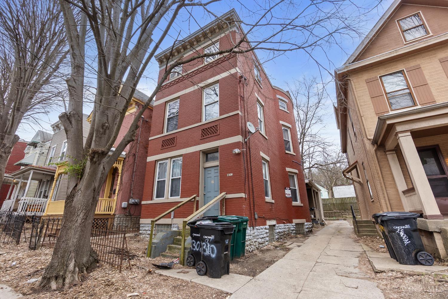 2308 Clifton Avenue, Cincinnati, OH, 45219 — photo 2