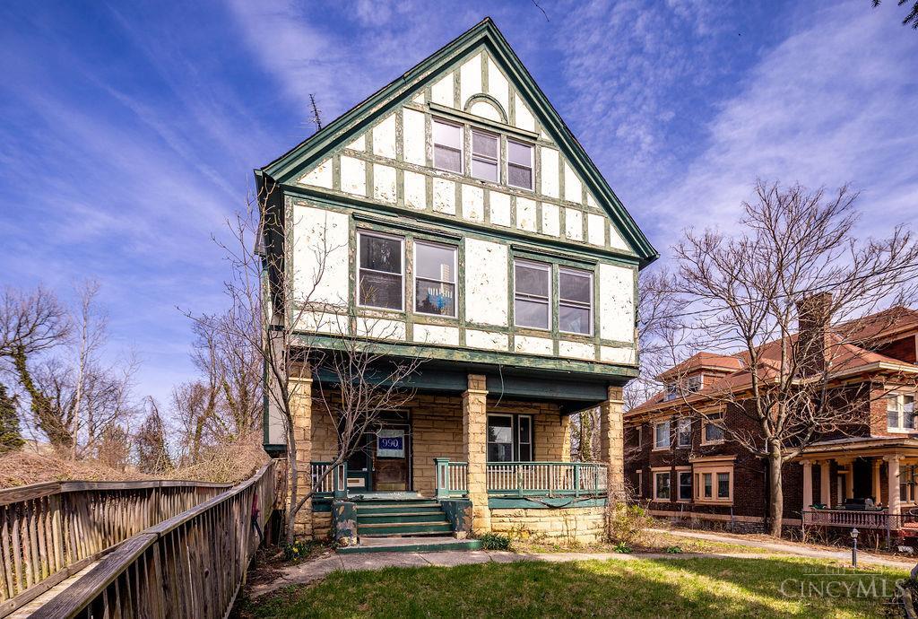 990 Burton Avenue, Cincinnati, OH, 45229 — photo 2