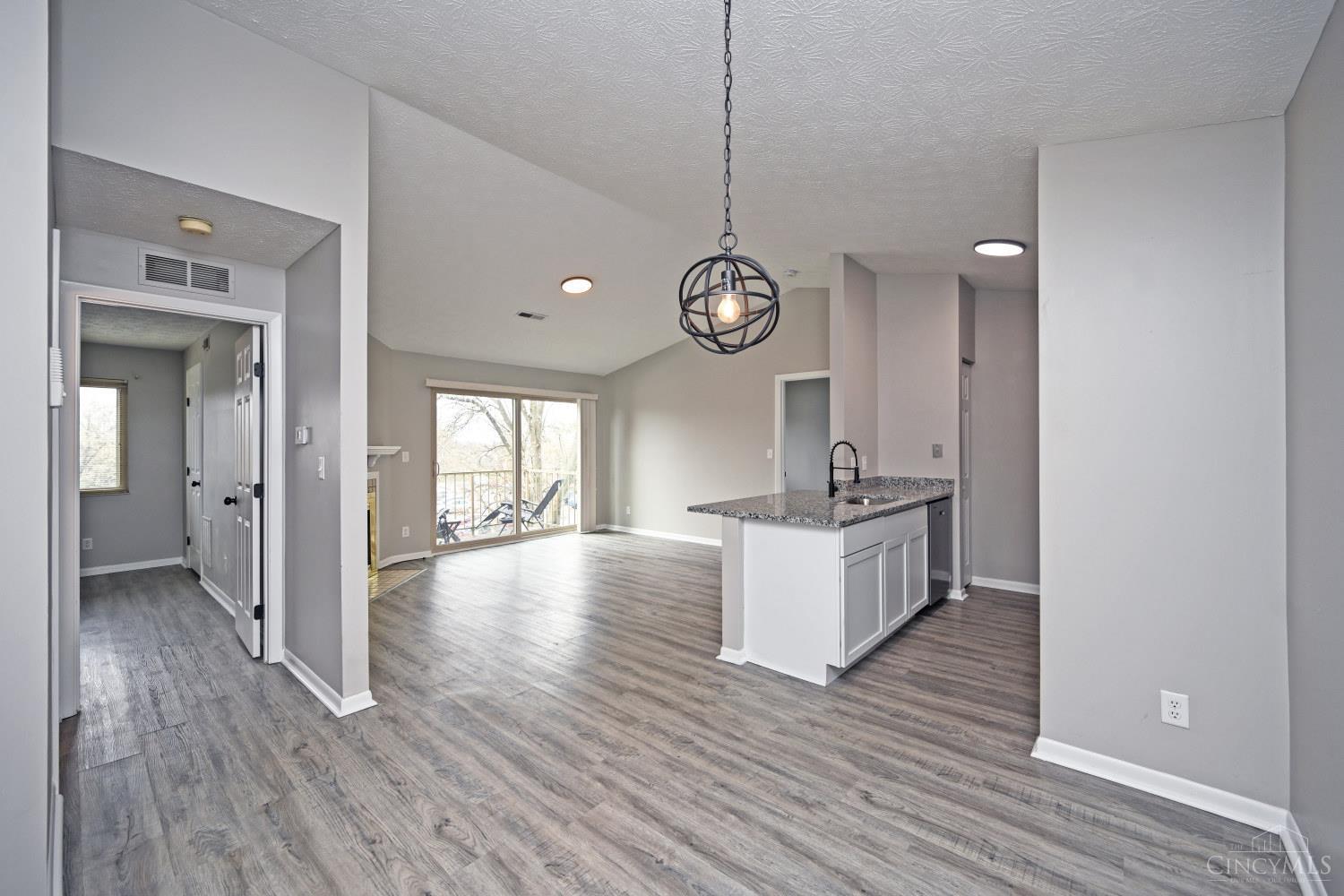 5985 Meadow Creek Drive #9, Milford, OH, 45150 — photo 5
