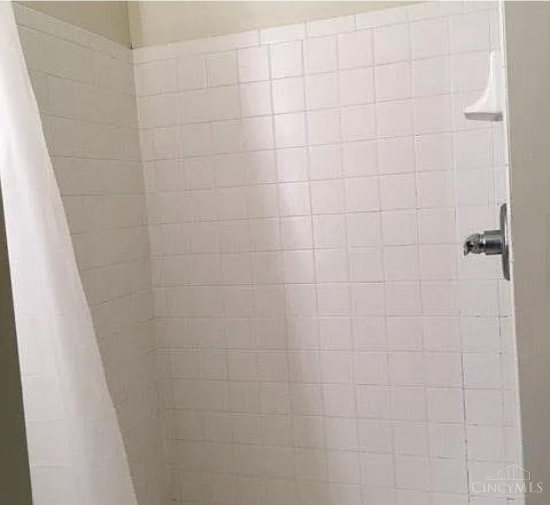 225 University Avenue #1, Cincinnati, OH, 45219 — photo 11
