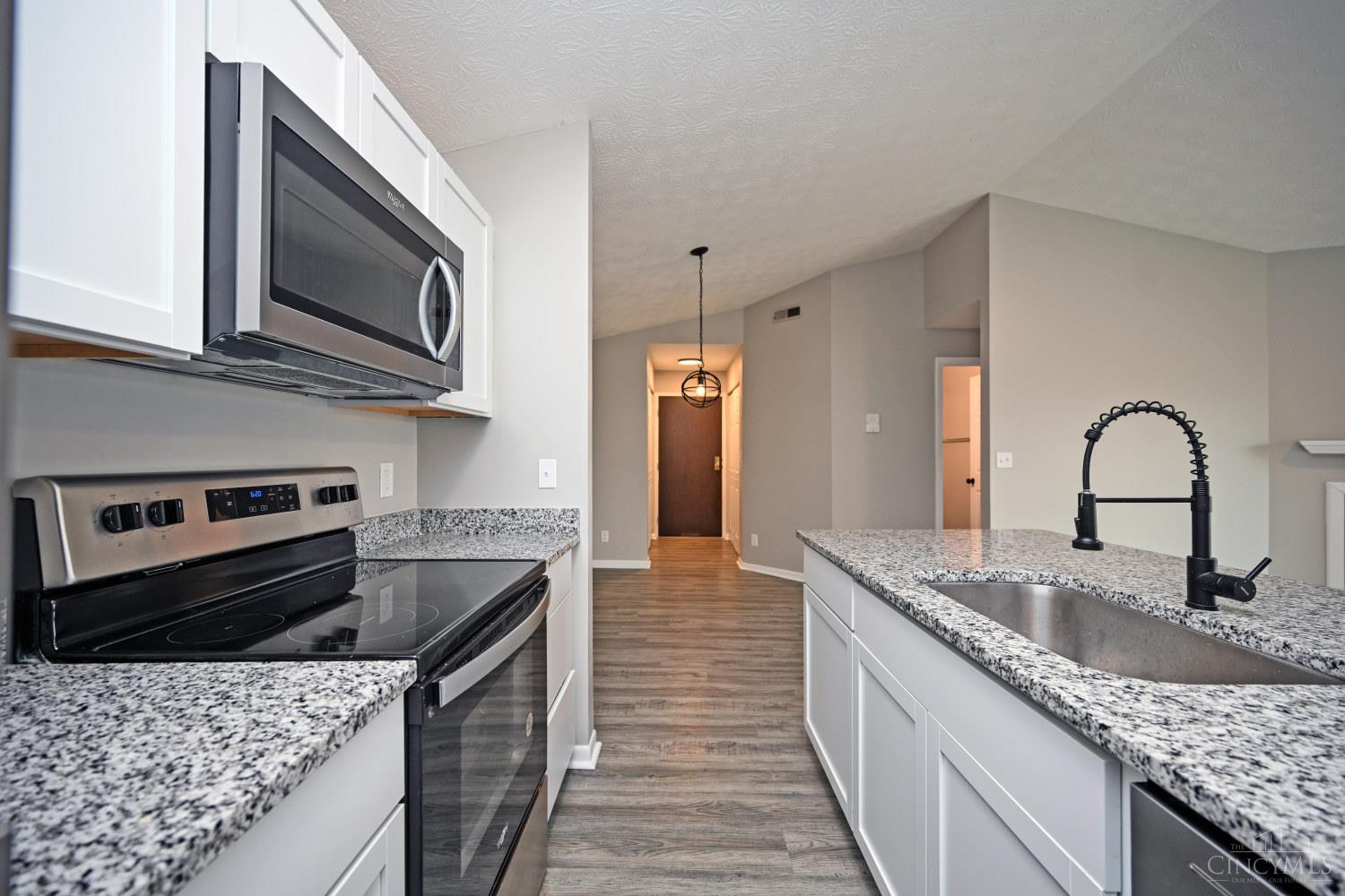 5985 Meadow Creek Drive #9, Milford, OH, 45150 — photo 18