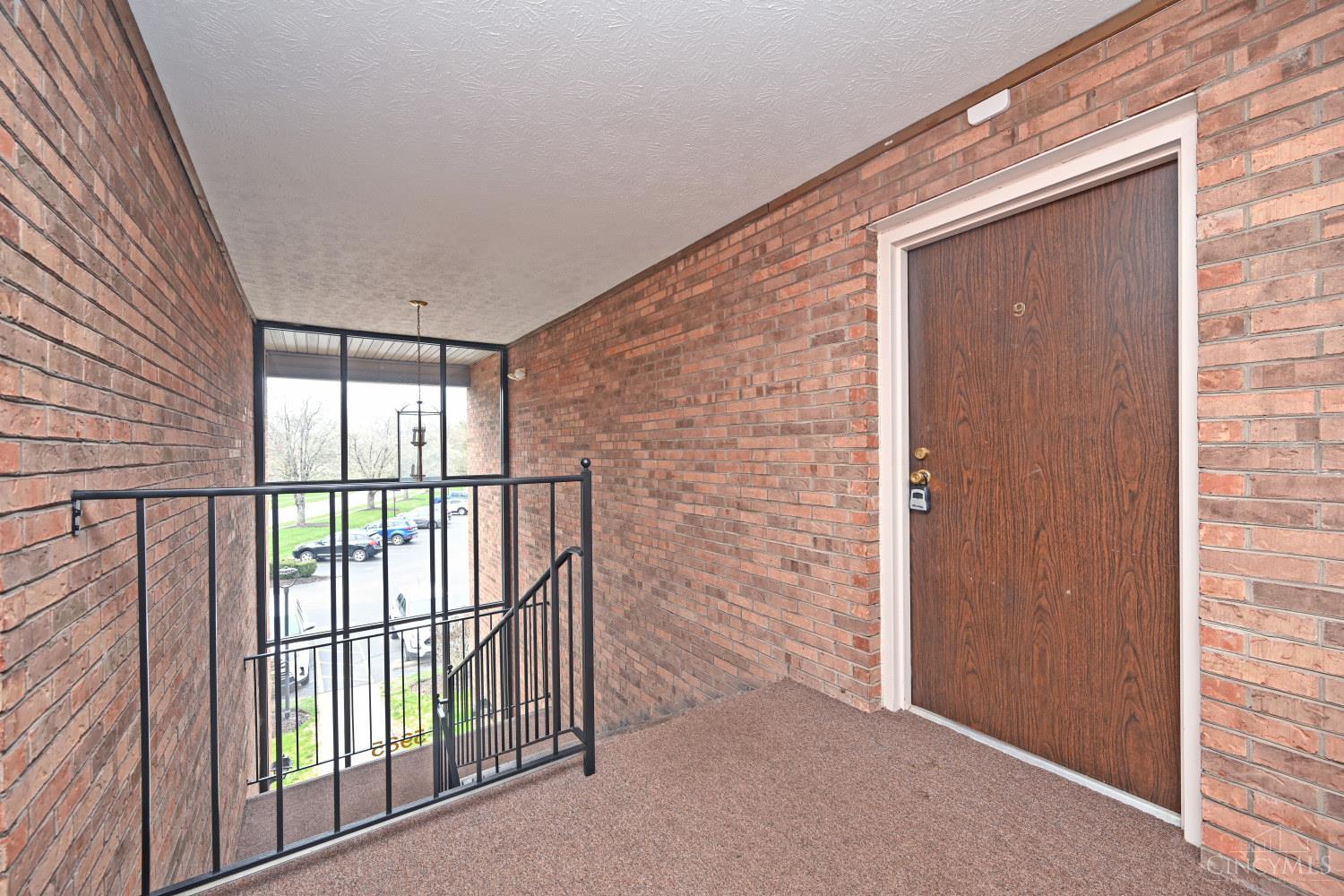 5985 Meadow Creek Drive #9, Milford, OH, 45150 — photo 2