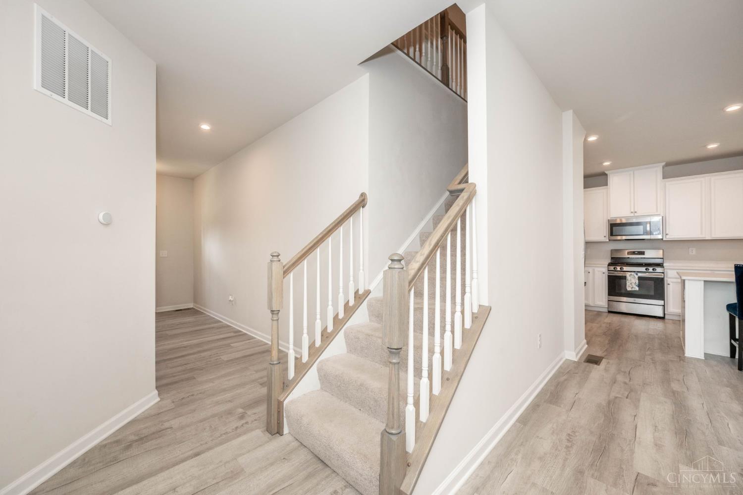 7120 Shady Brook Bend, Liberty Twp, OH, 45044 — photo 11