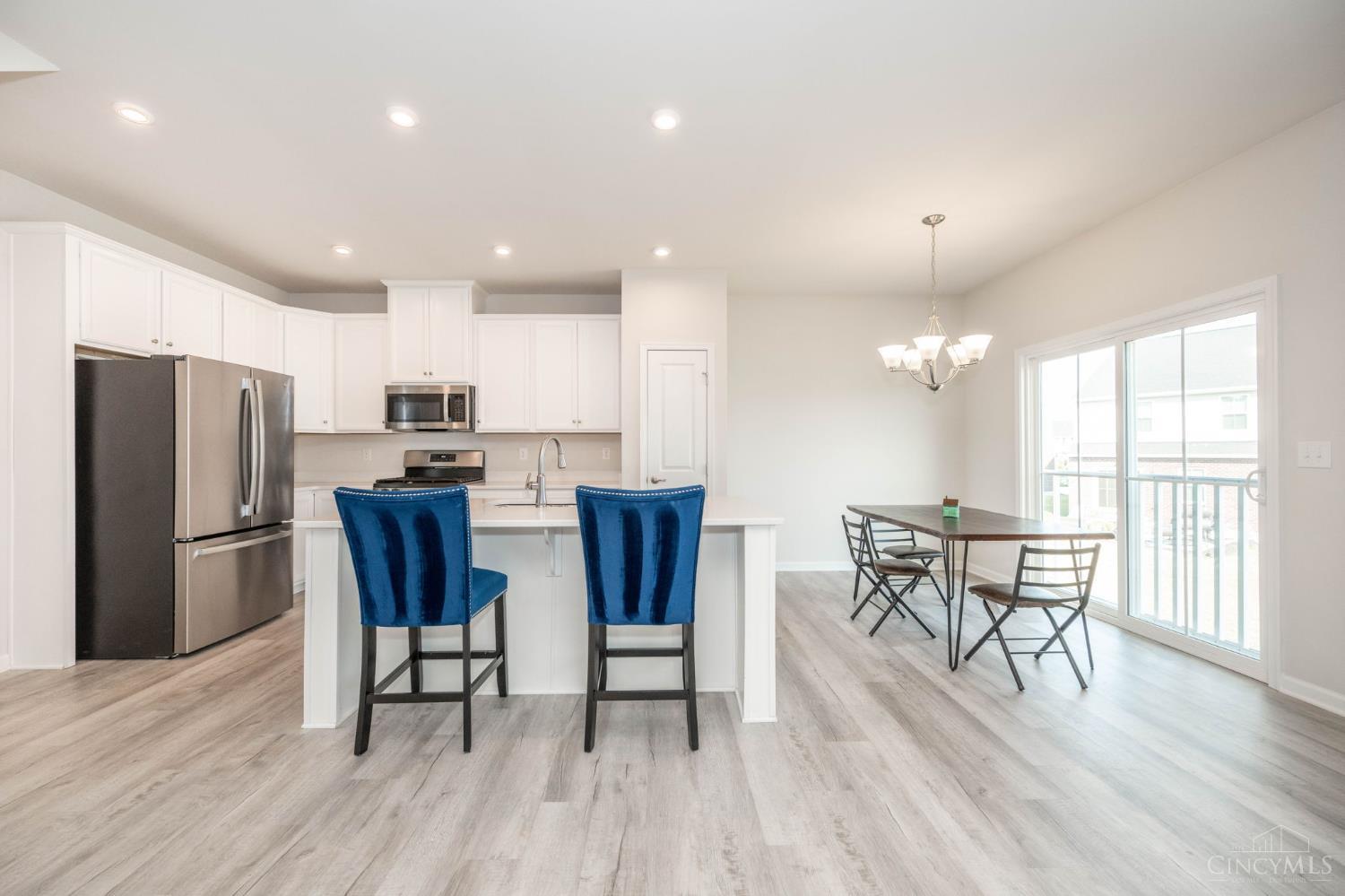 7120 Shady Brook Bend, Liberty Twp, OH, 45044 — photo 2