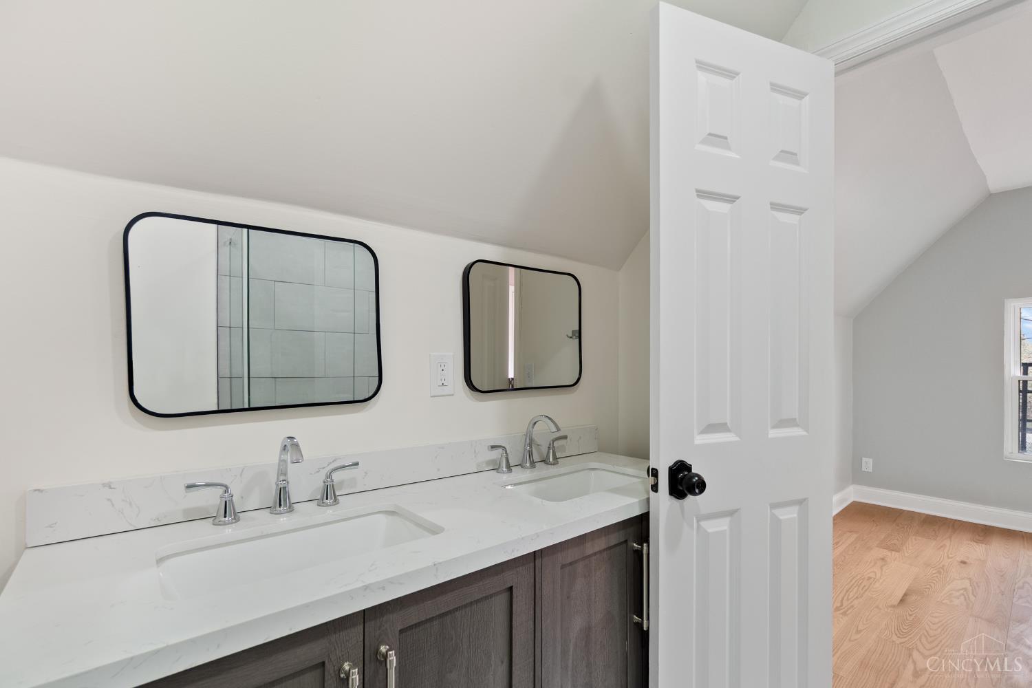 3206 Gilbert Avenue, Cincinnati, OH, 45207 — photo 23