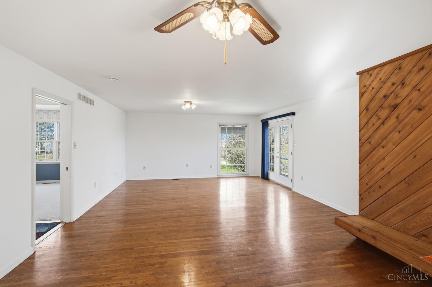 7628 Lesourdsville West Chester Road, West Chester, OH, 45069 — photo 11