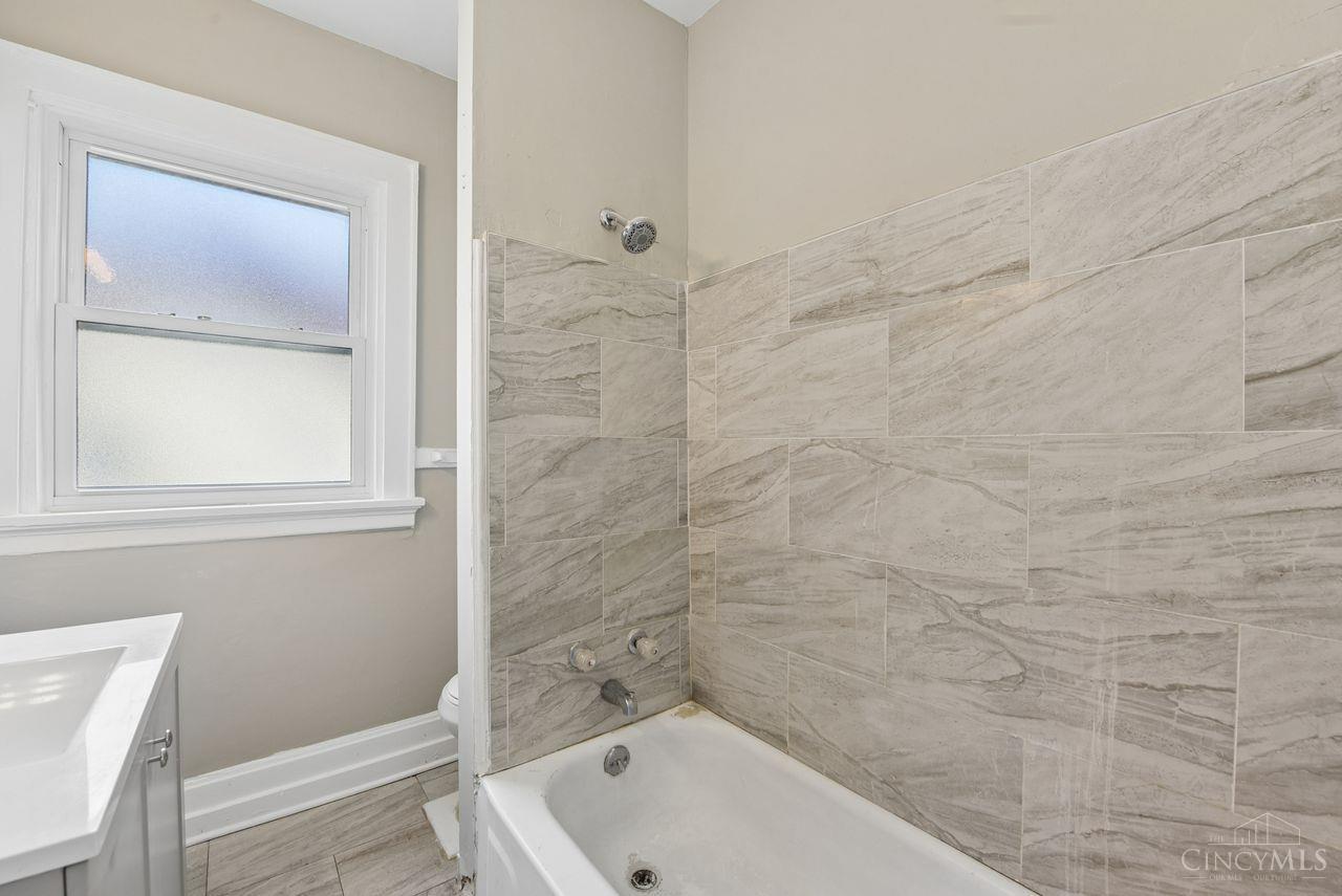 3543 Wilson Avenue, Cincinnati, OH, 45229 — photo 32