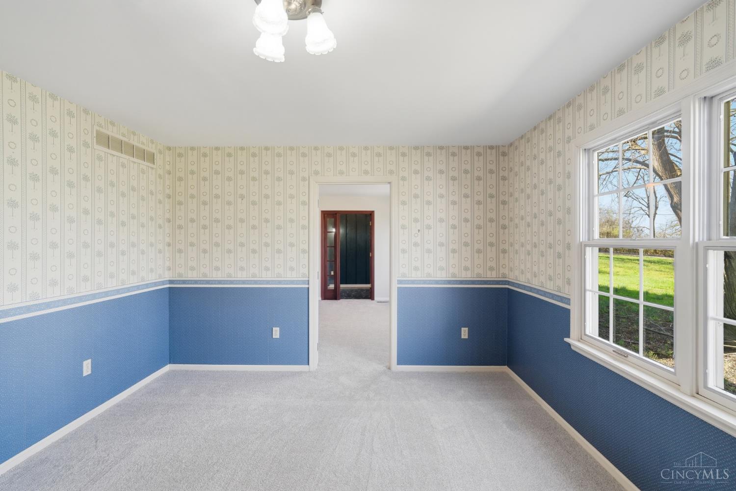 7628 Lesourdsville West Chester Road, West Chester, OH, 45069 — photo 15