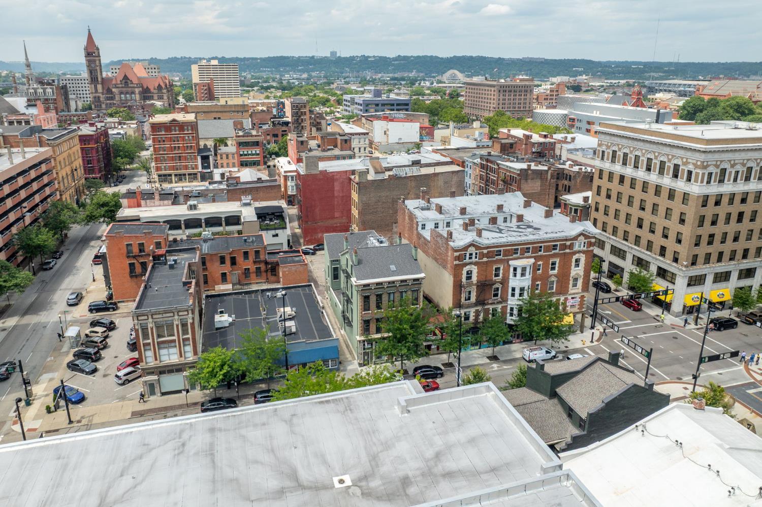 915 Vine Street #303, Cincinnati, OH, 45202 — photo 27