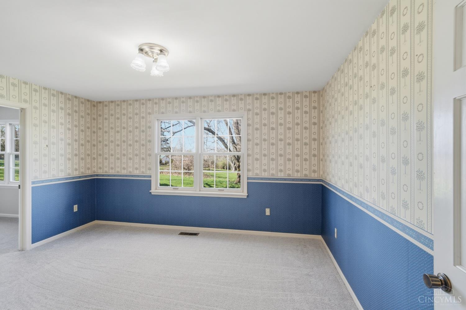 7628 Lesourdsville West Chester Road, West Chester, OH, 45069 — photo 14