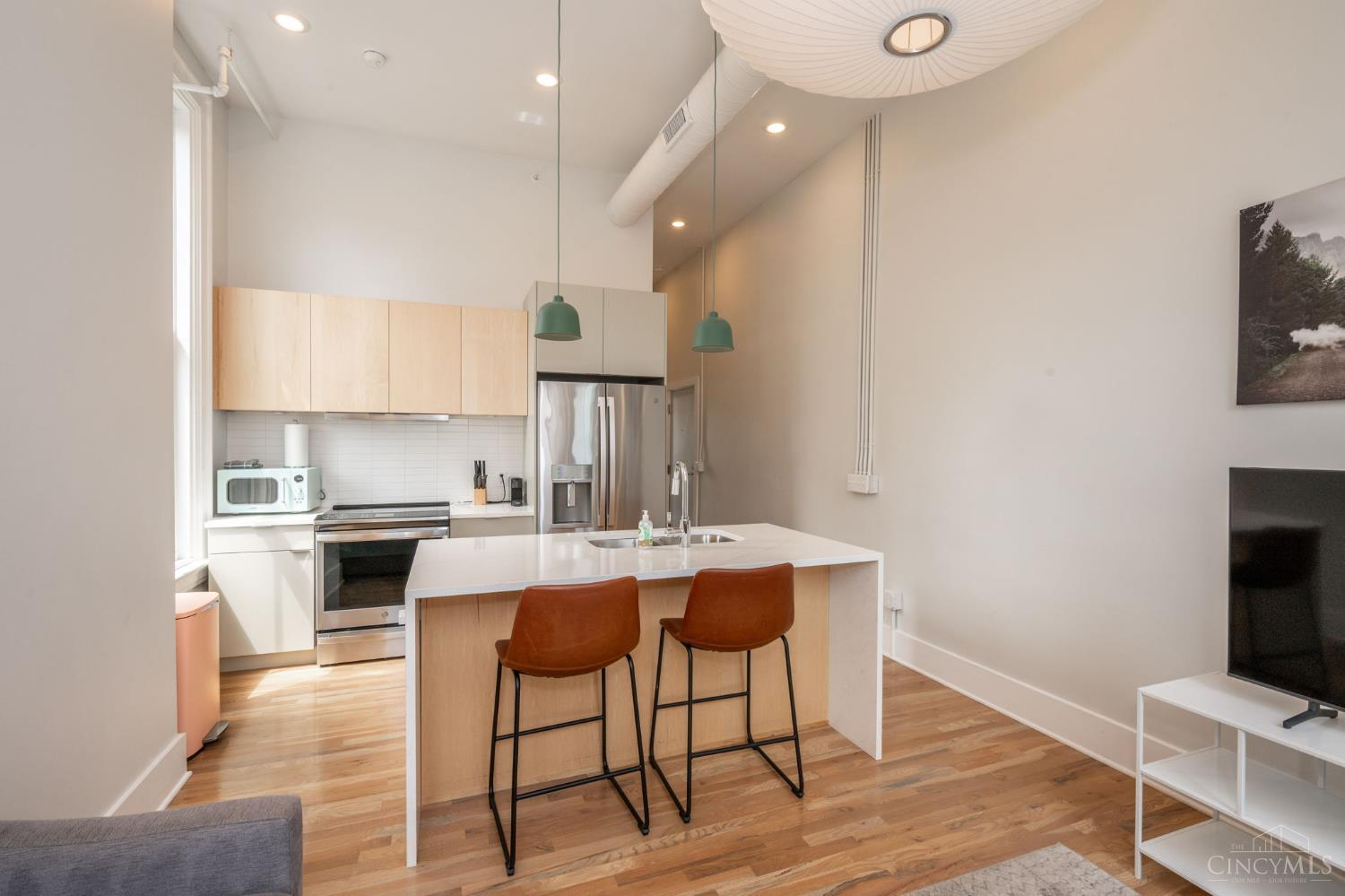 915 Vine Street #303, Cincinnati, OH, 45202 — photo 10
