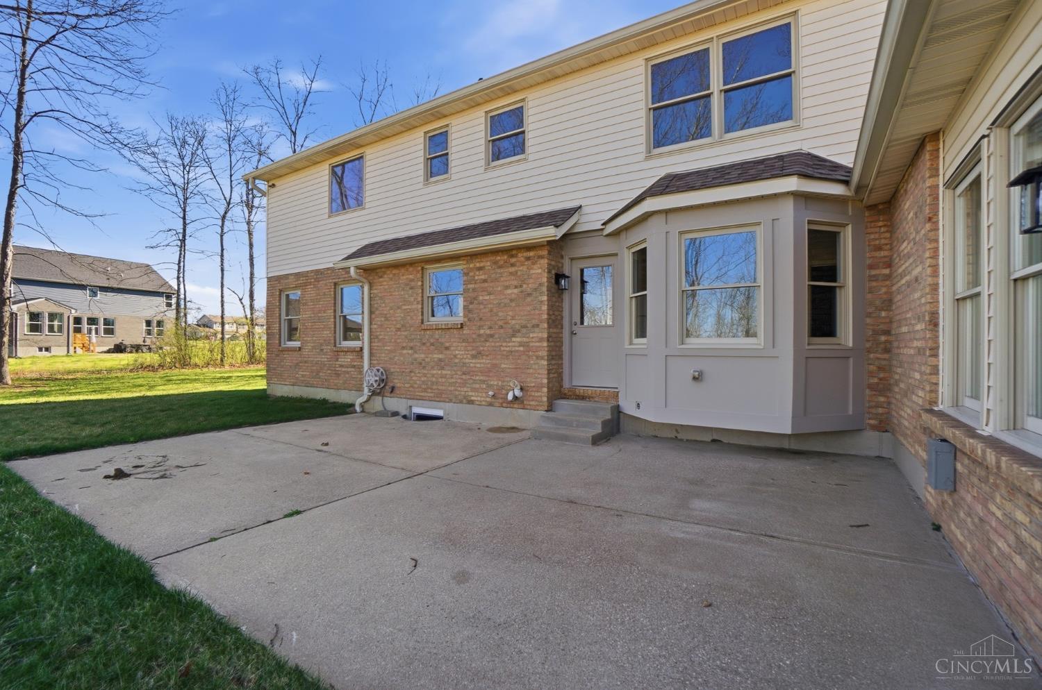 6268 Richards Drive, Liberty Twp, OH, 45044 — photo 8