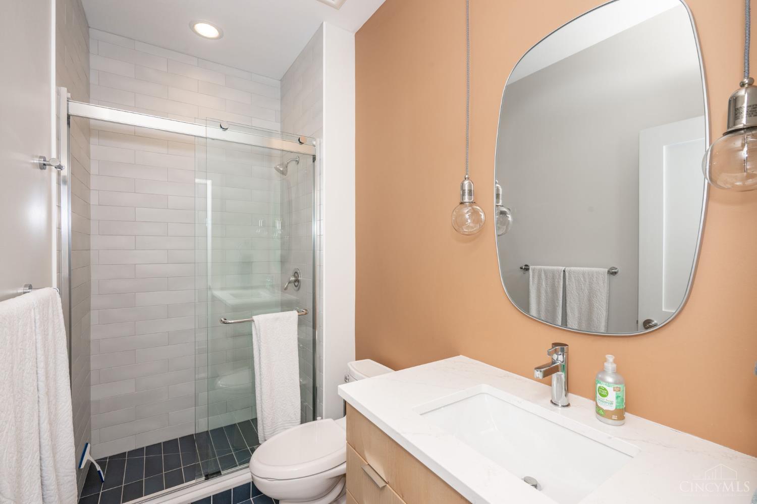 915 Vine Street #303, Cincinnati, OH, 45202 — photo 15