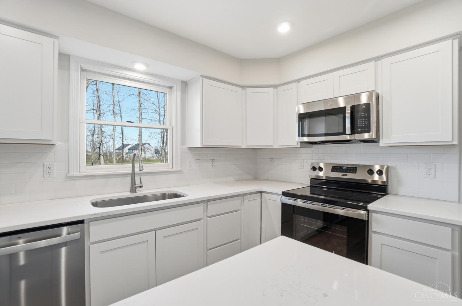 6268 Richards Drive, Liberty Twp, OH, 45044 — photo 9