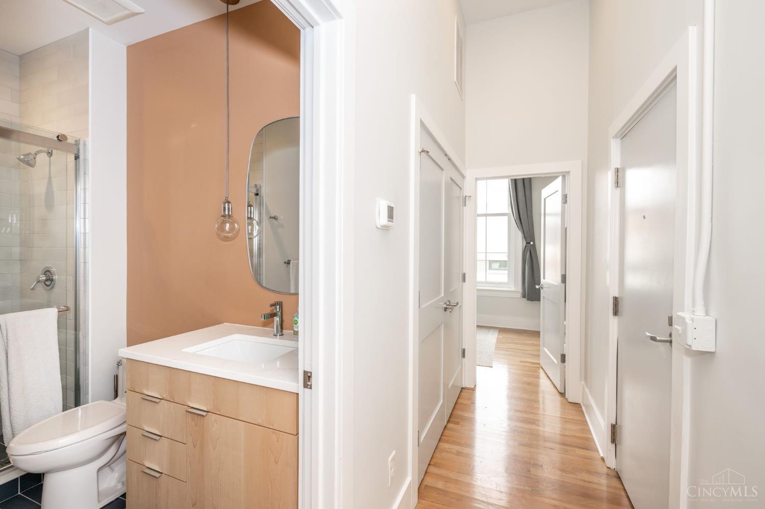 915 Vine Street #303, Cincinnati, OH, 45202 — photo 14