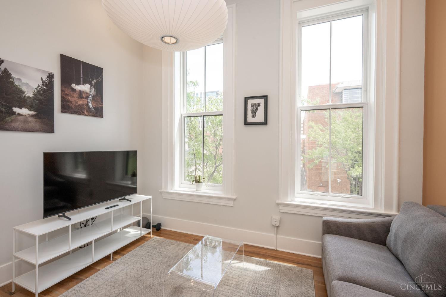 915 Vine Street #303, Cincinnati, OH, 45202 — photo 12