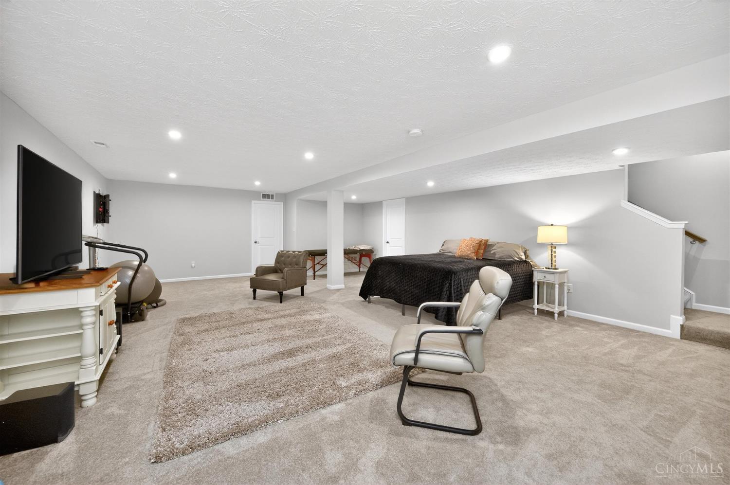 7114 Rivendell Circle, Miami Twp, OH, 45459 — photo 43