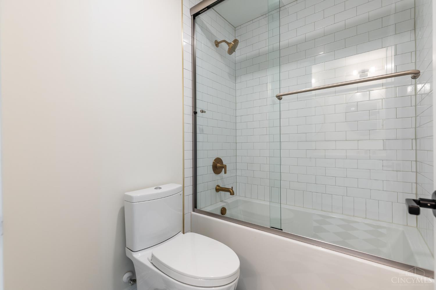 3506 Shaw Avenue #A, Cincinnati, OH, 45208 — photo 32