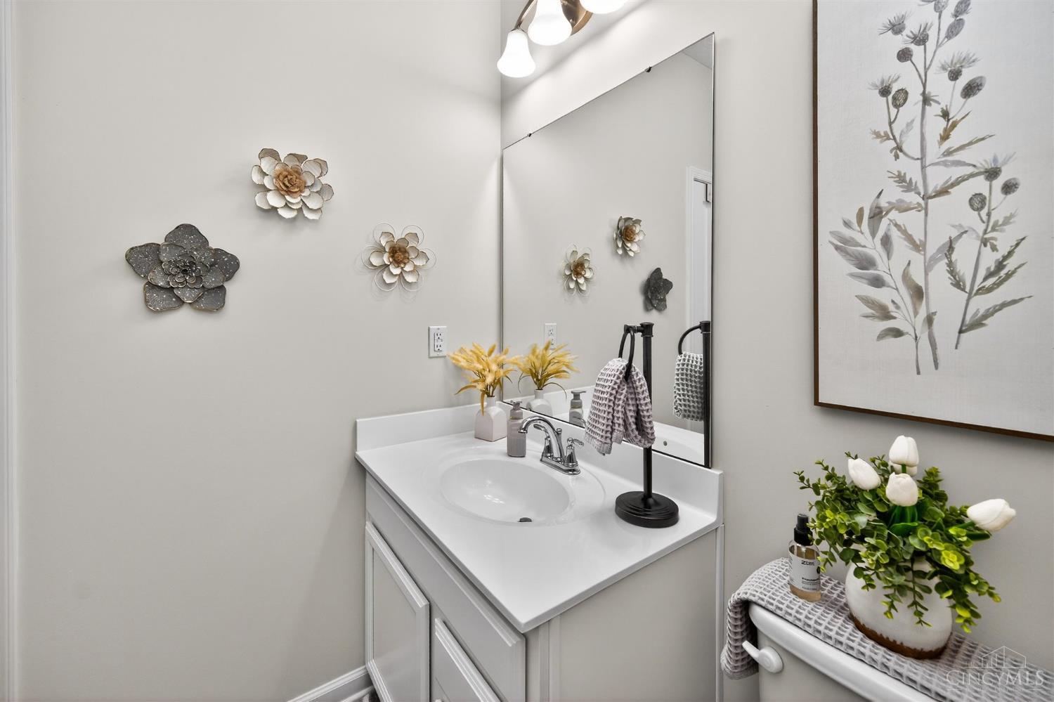 7114 Rivendell Circle, Miami Twp, OH, 45459 — photo 12