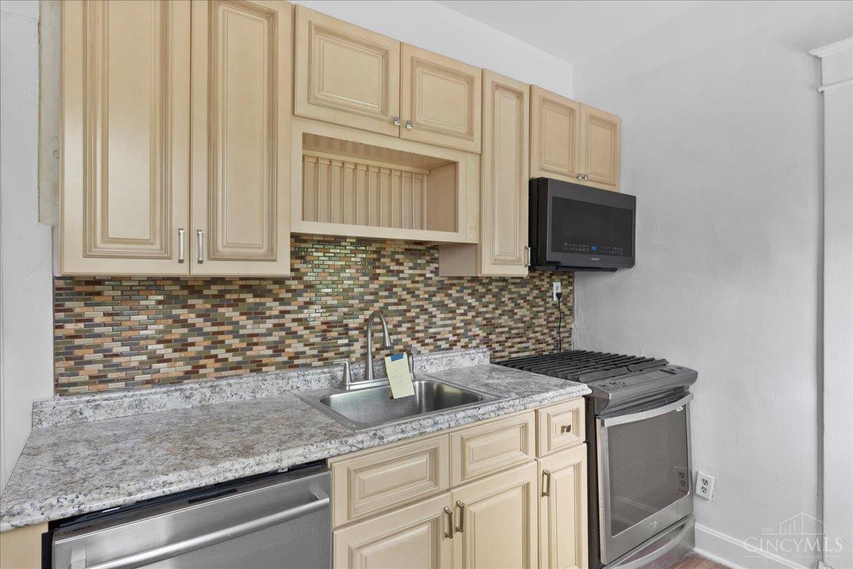 3446 Golden Avenue, Cincinnati, OH, 45226 — photo 36