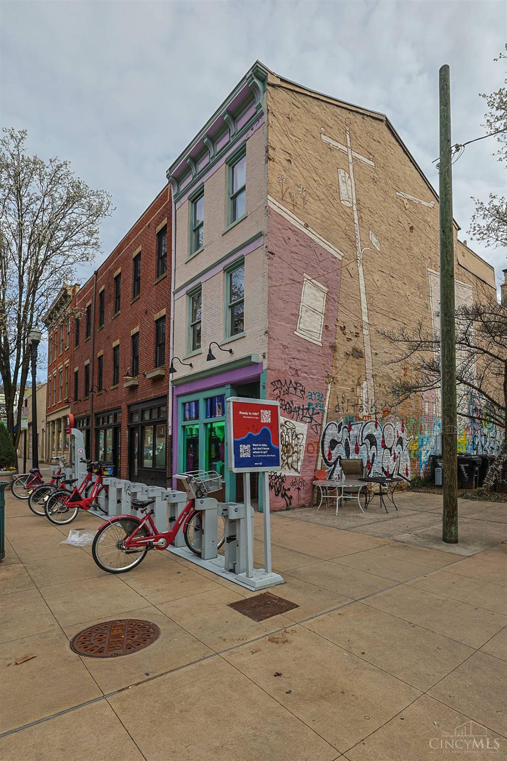 1424 Main Street, Cincinnati, OH, 45202 — photo 2