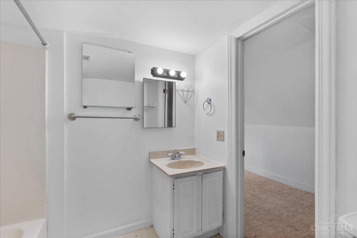 3446 Golden Avenue, Cincinnati, OH, 45226 — photo 33