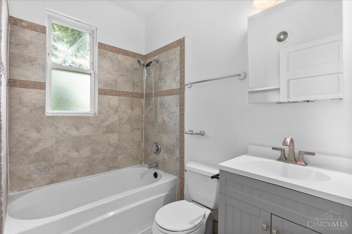3446 Golden Avenue, Cincinnati, OH, 45226 — photo 24