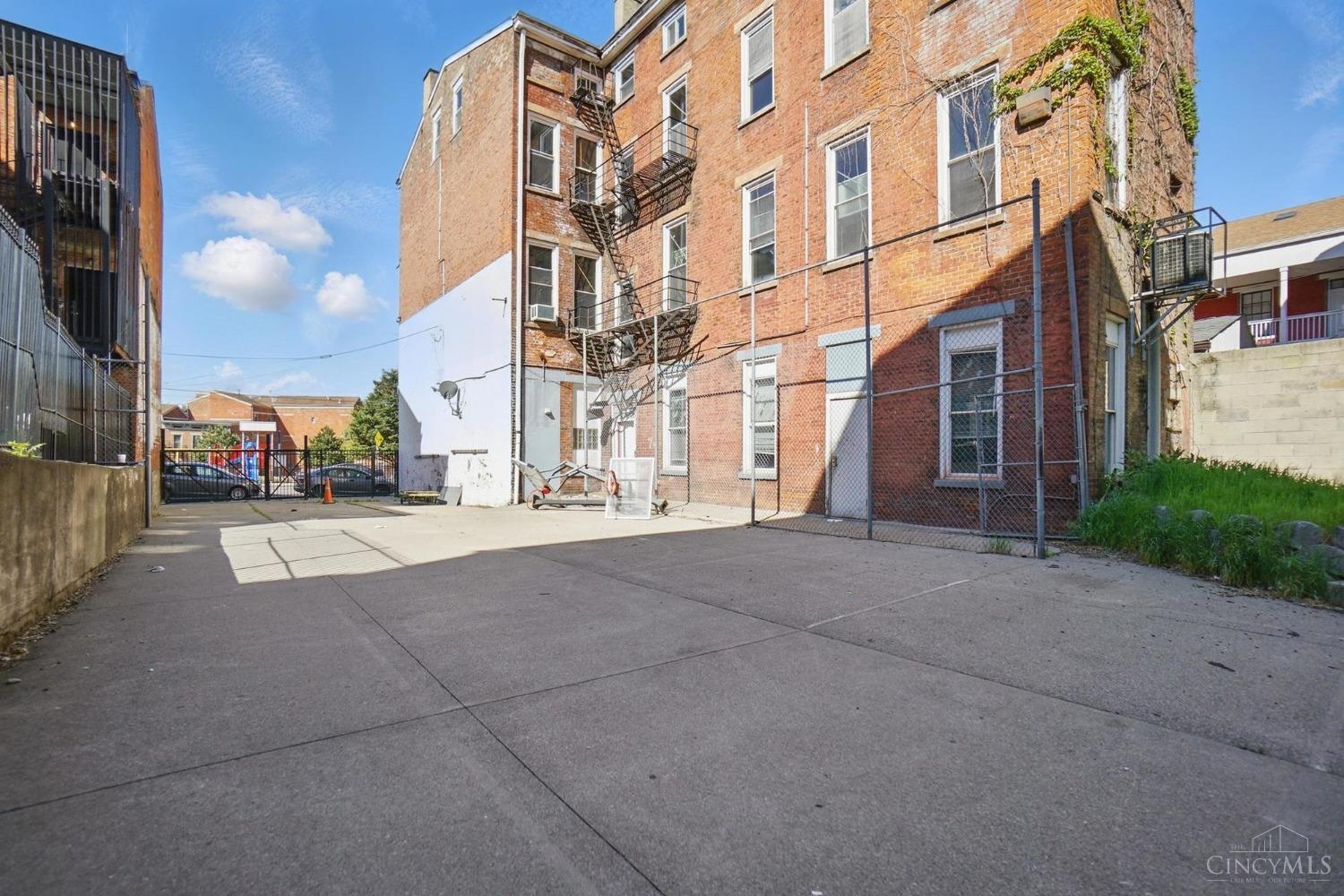 64 McMicken Avenue, Cincinnati, OH, 45202 — photo 39