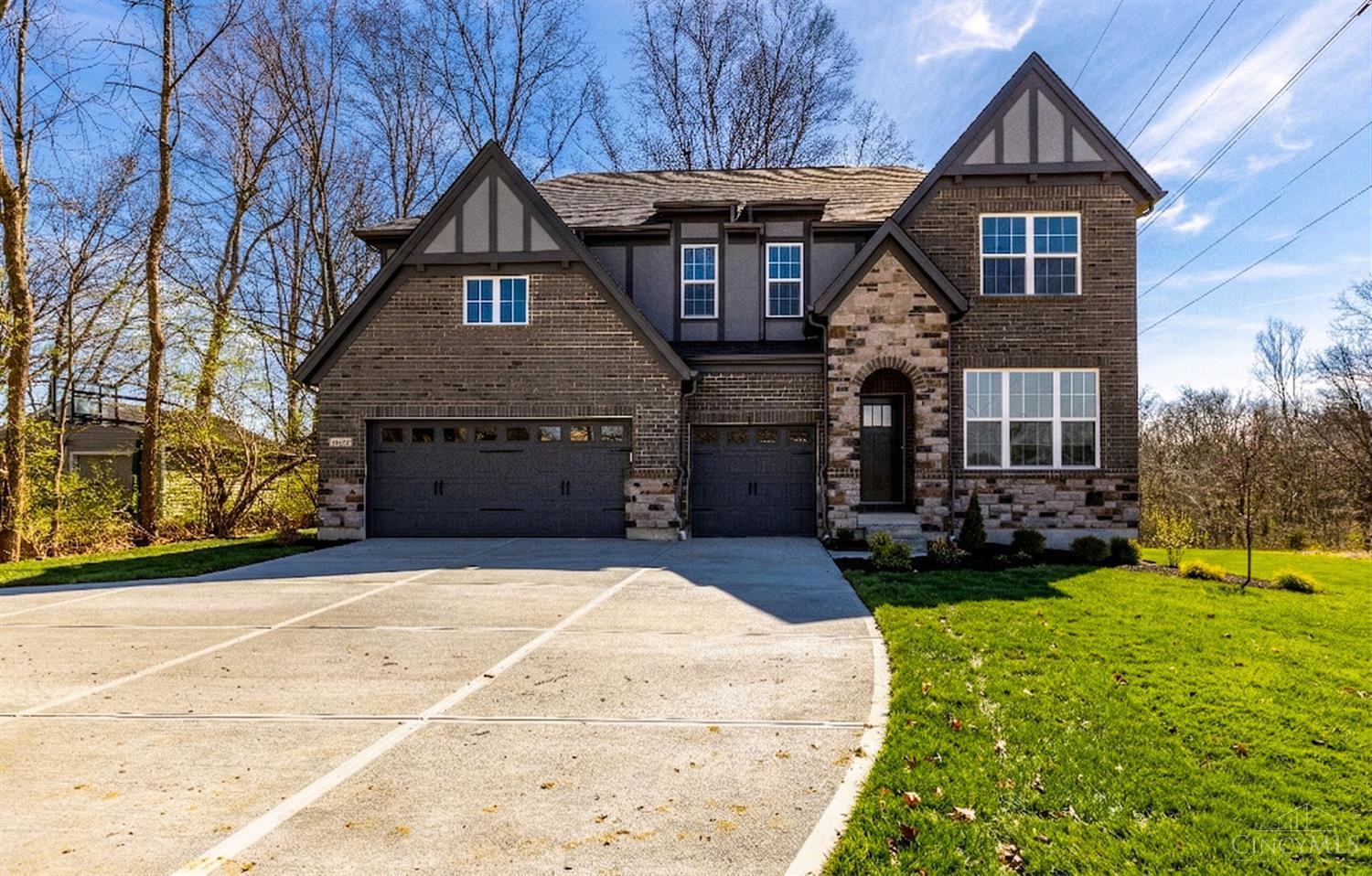 8469 Fields Ertel Road, Symmes Twp, OH, 45249