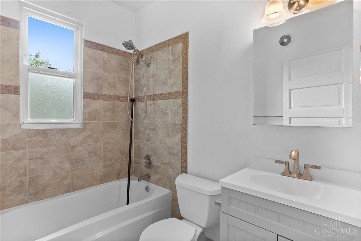 3446 Golden Avenue, Cincinnati, OH, 45226 — photo 13