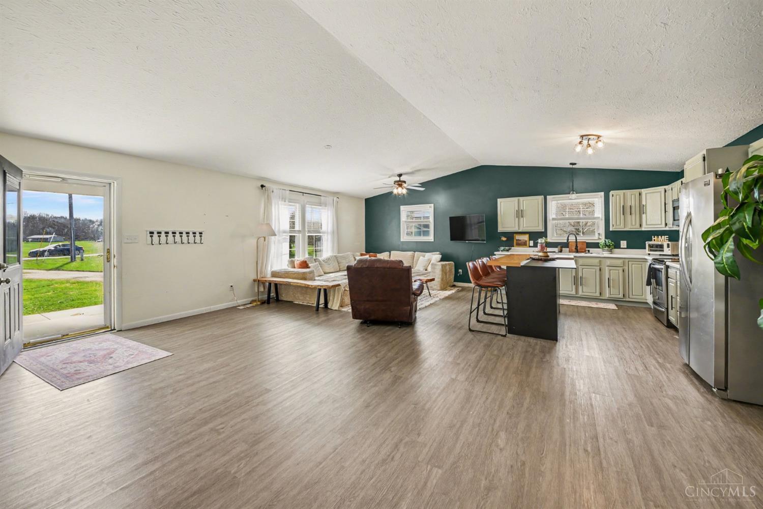 184 Dortmund Drive, Perry Twp, OH, 45118 — photo 6
