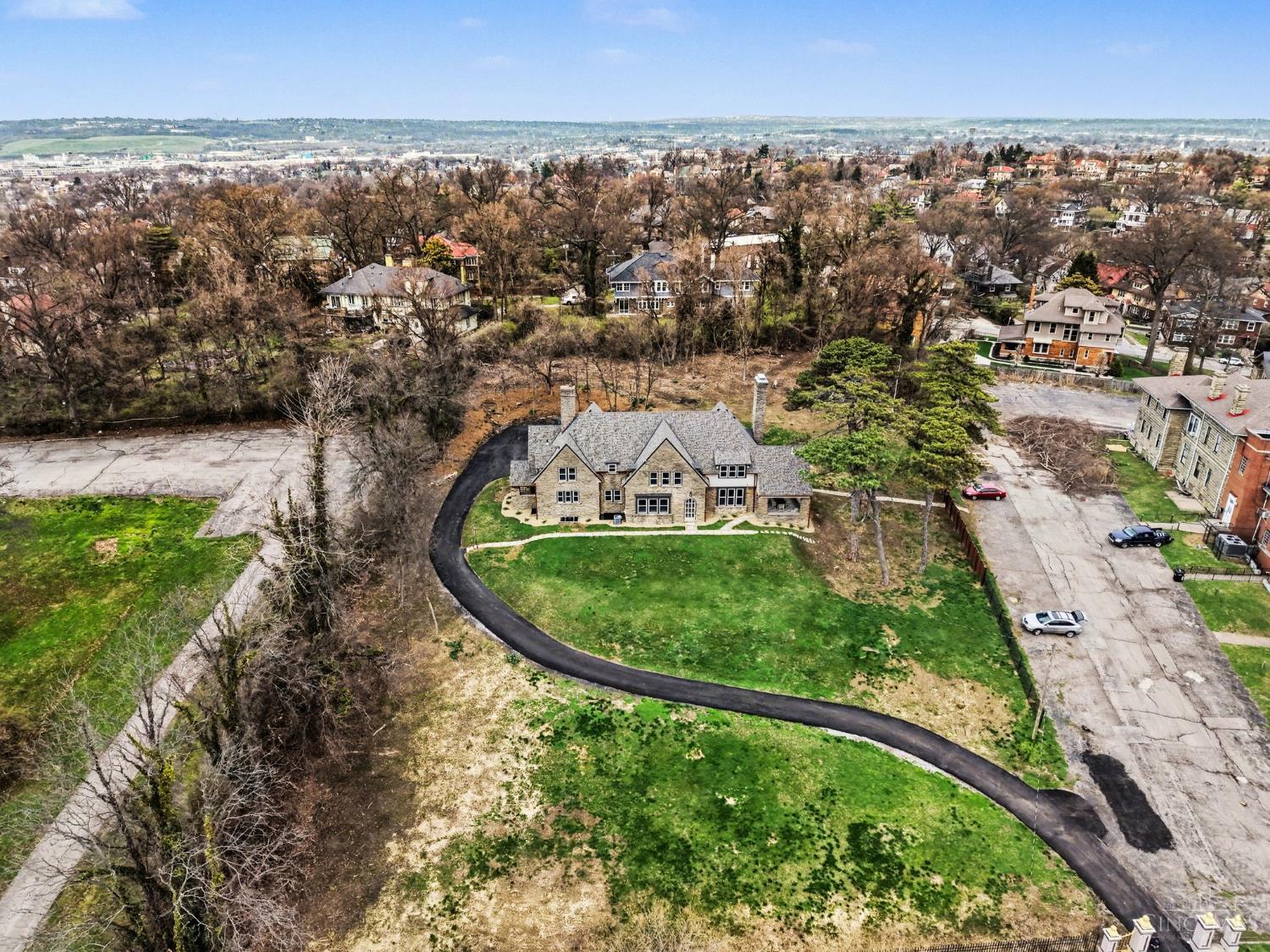 740 Fred Shuttlesworth Circle, Cincinnati, OH, 45229 — photo 43