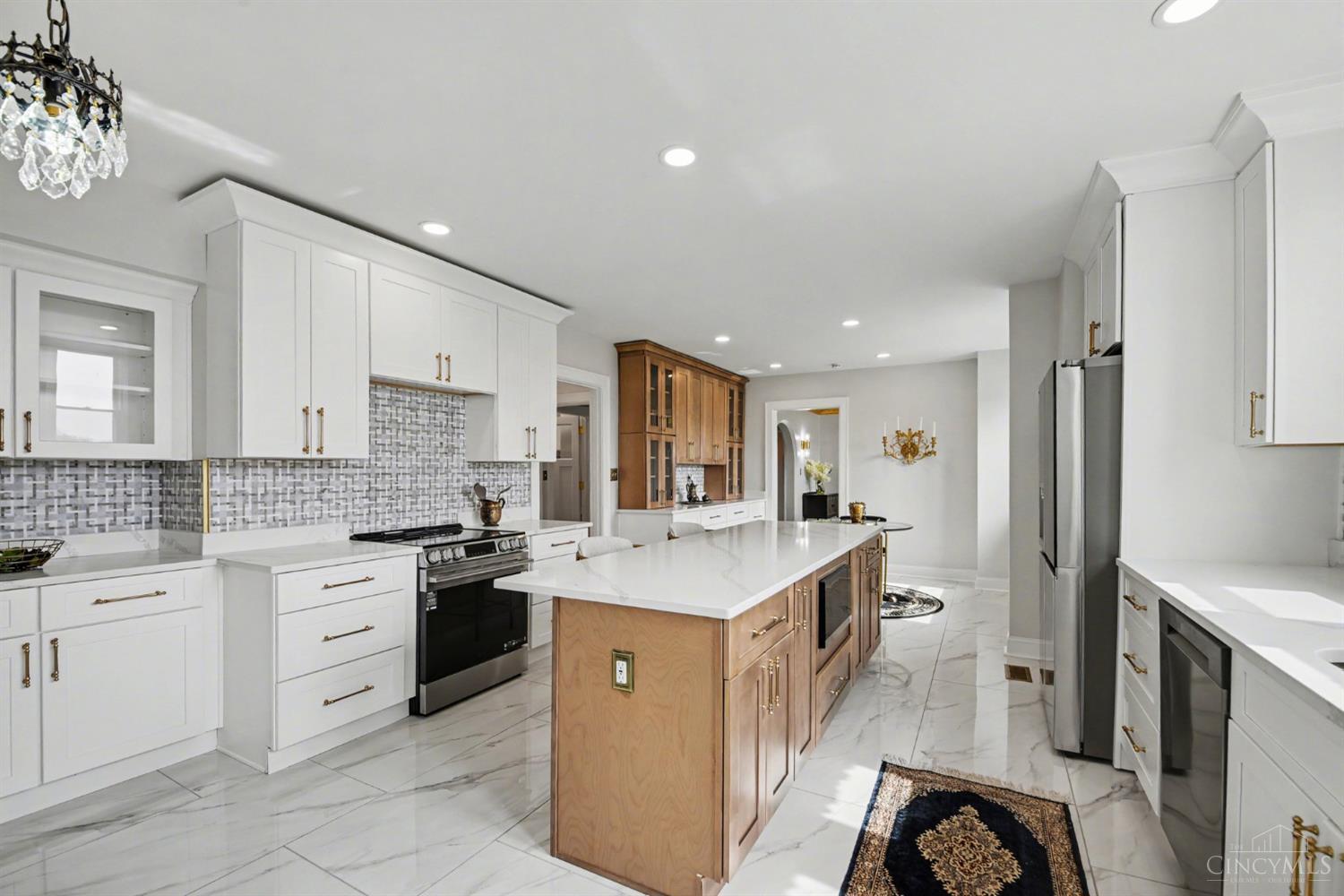 740 Fred Shuttlesworth Circle, Cincinnati, OH, 45229 — photo 9