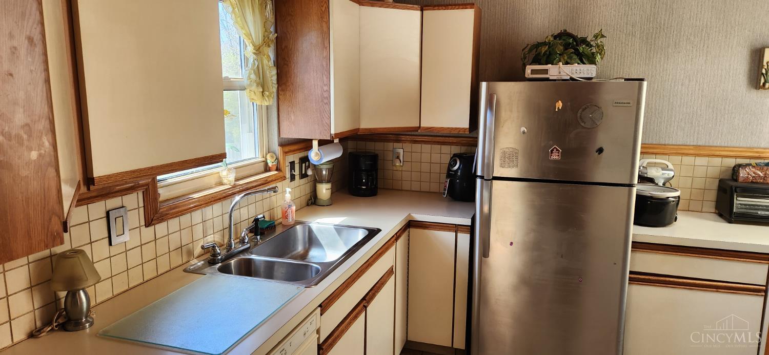8005 Barret Road, West Chester, OH, 45069 — photo 6