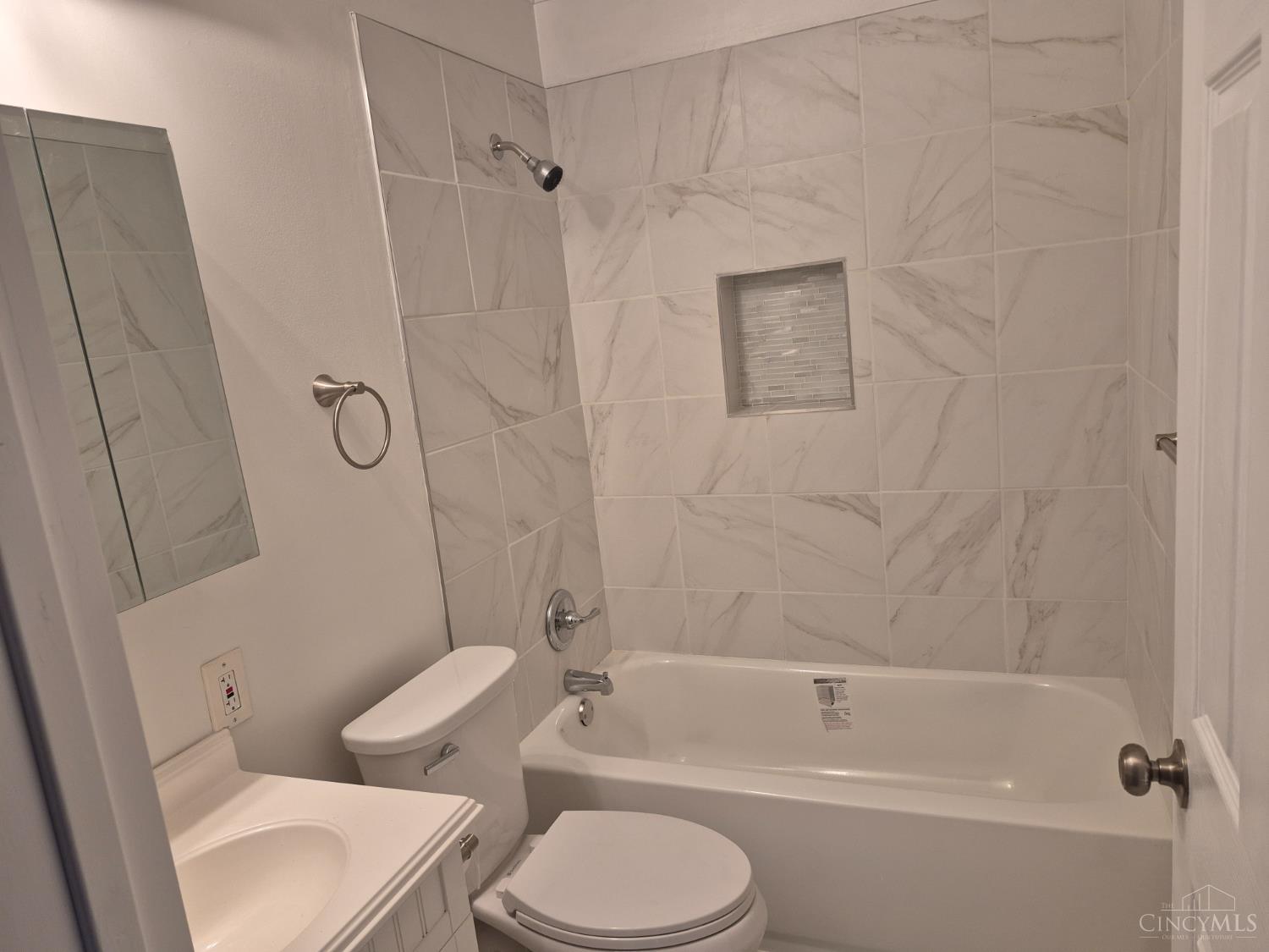 2736 Barthas Place, Colerain Twp, OH, 45239 — photo 5