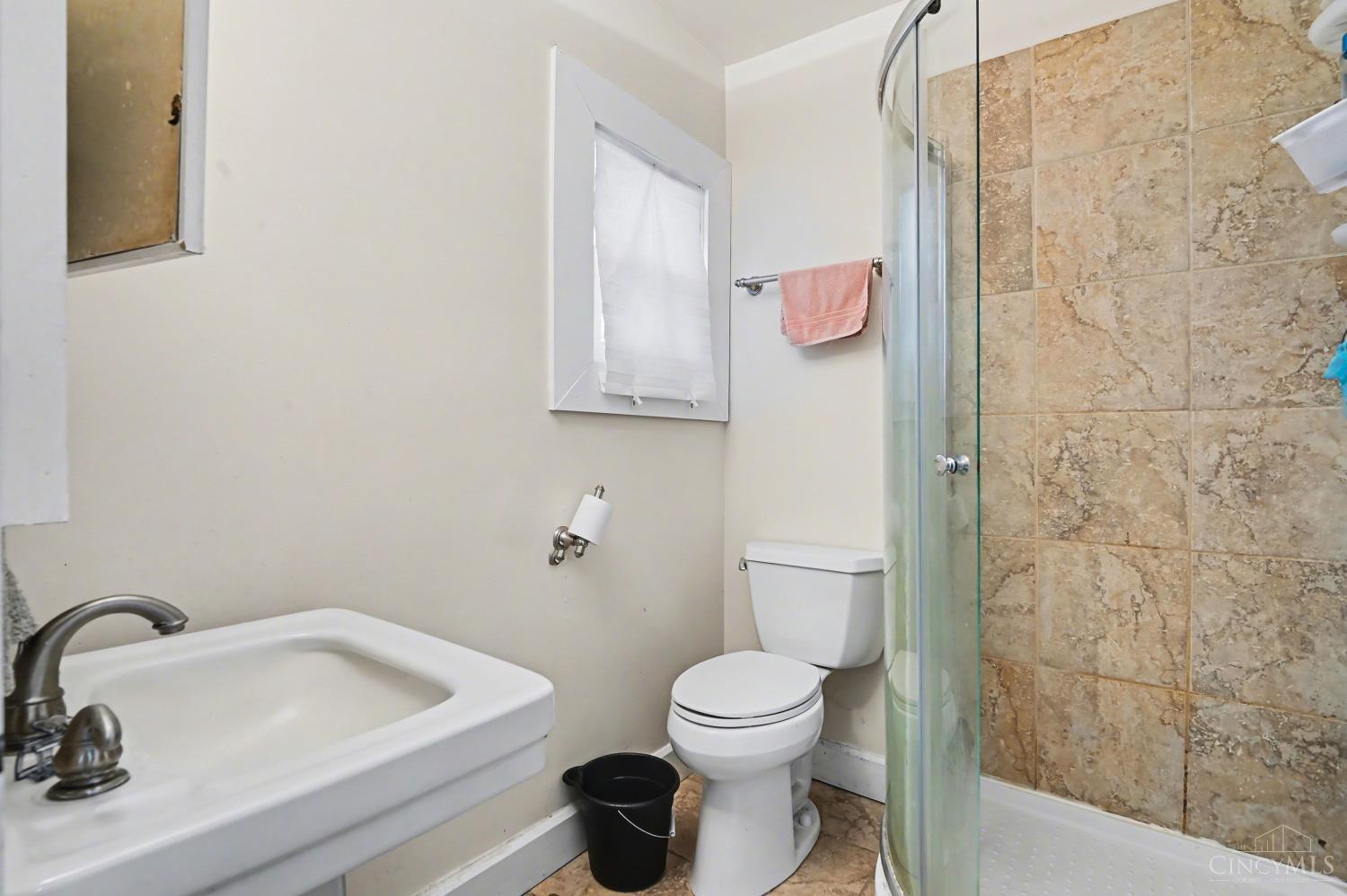 760 Straight Street, Cincinnati, OH, 45214 — photo 11