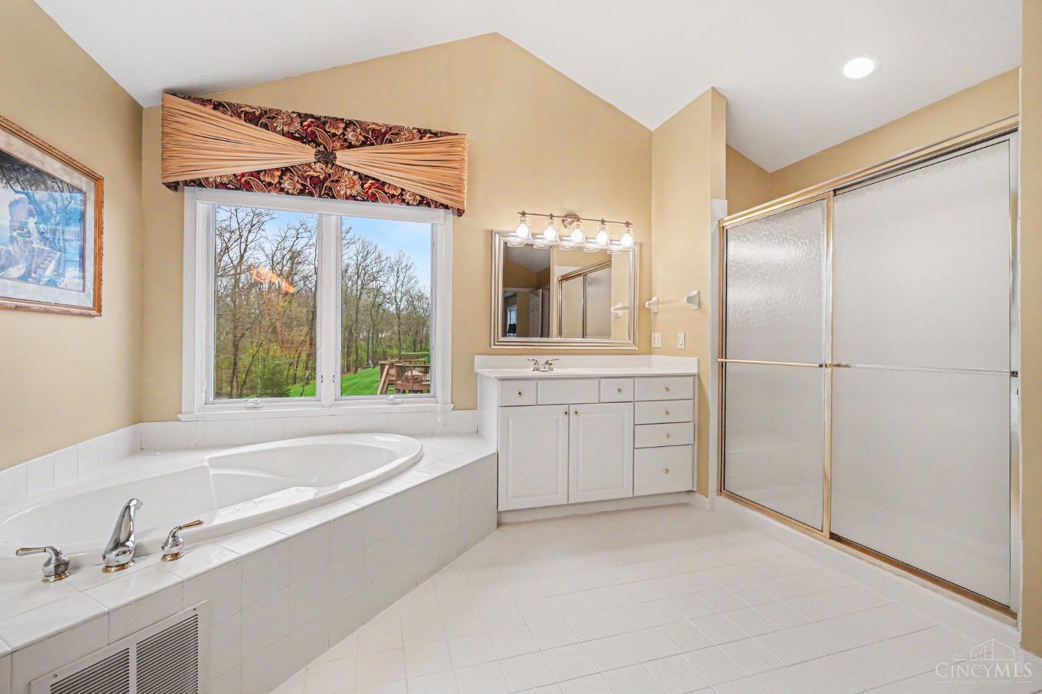 1426 Miami Lake Drive, Miami Twp, OH, 45140