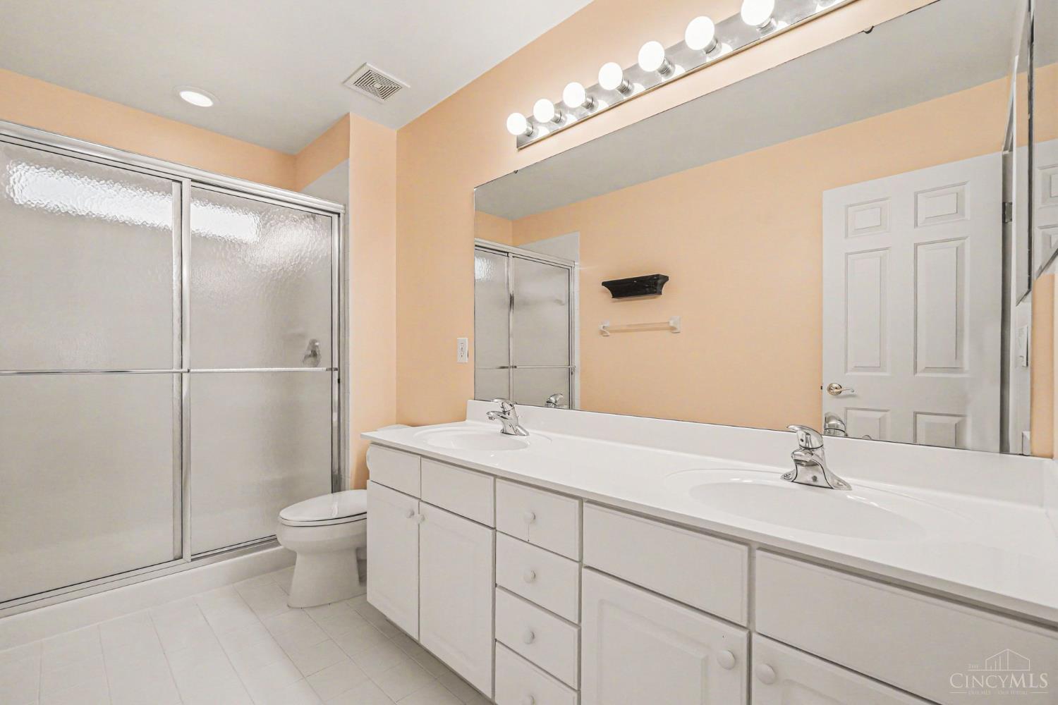 1426 Miami Lake Drive, Miami Twp, OH, 45140