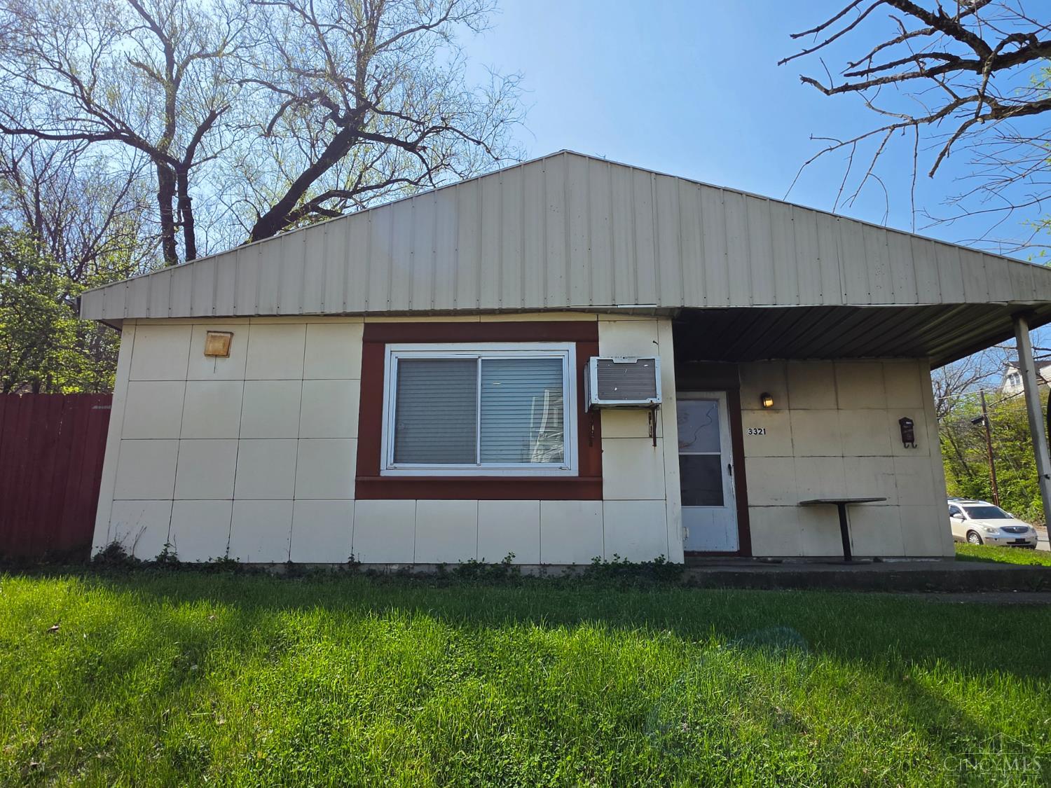 Homes for sale in Cincinnati, OH | 3321 Glenway Ave, Cincinnati, OH 45205 | MLS# 1873415
