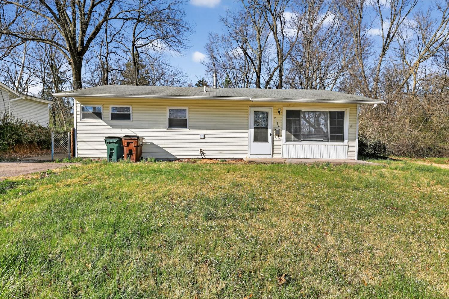Photo 1 of Sale Pending at 2516 Niagara St, Cincinnati, OH 45231 | MLS# 1873439 | Listing updated on 2026-10-06