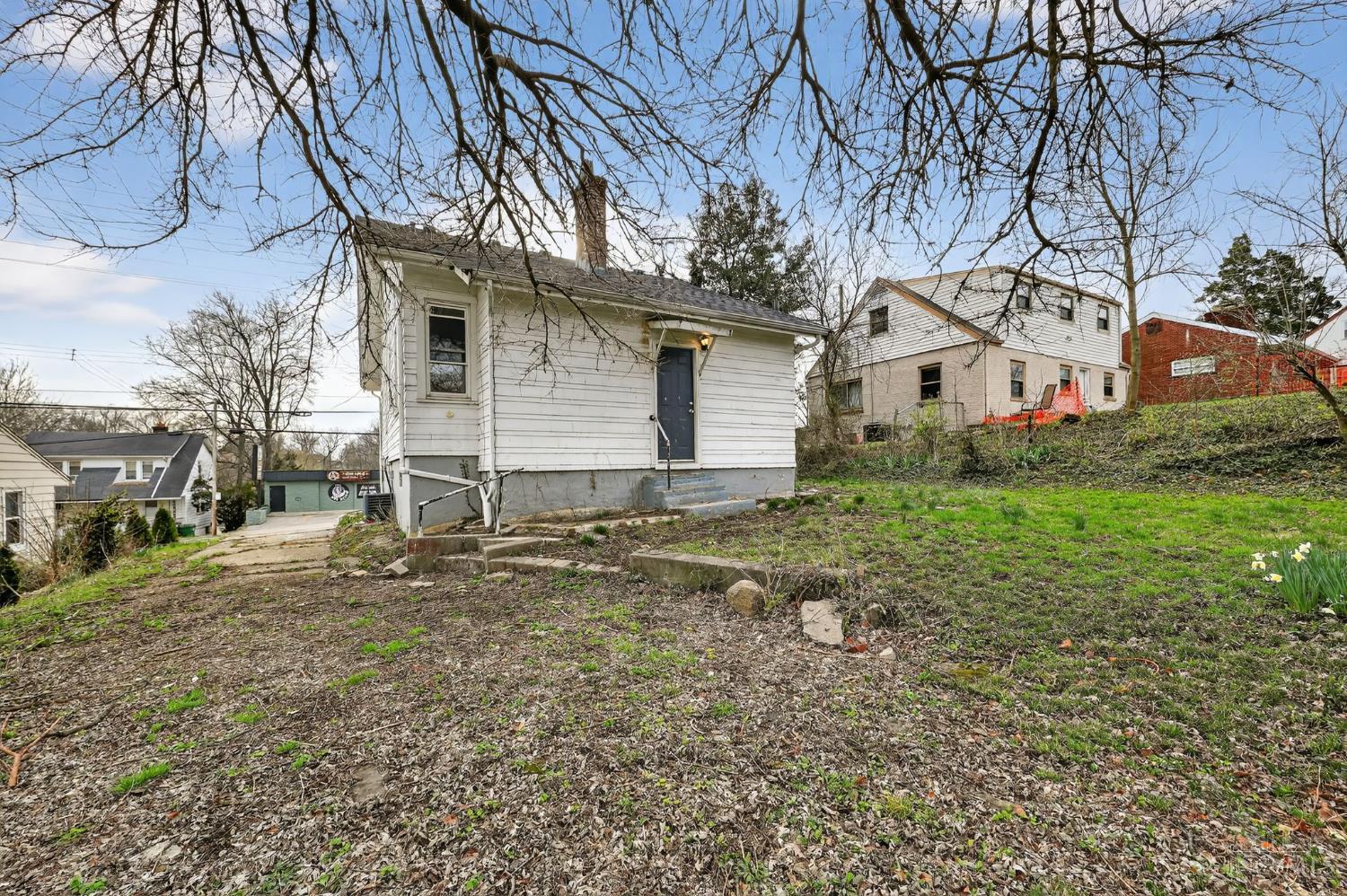 32nd image of 493 Pedretti Ave, Delhi Twp, OH 45238 | MLS# 1873429