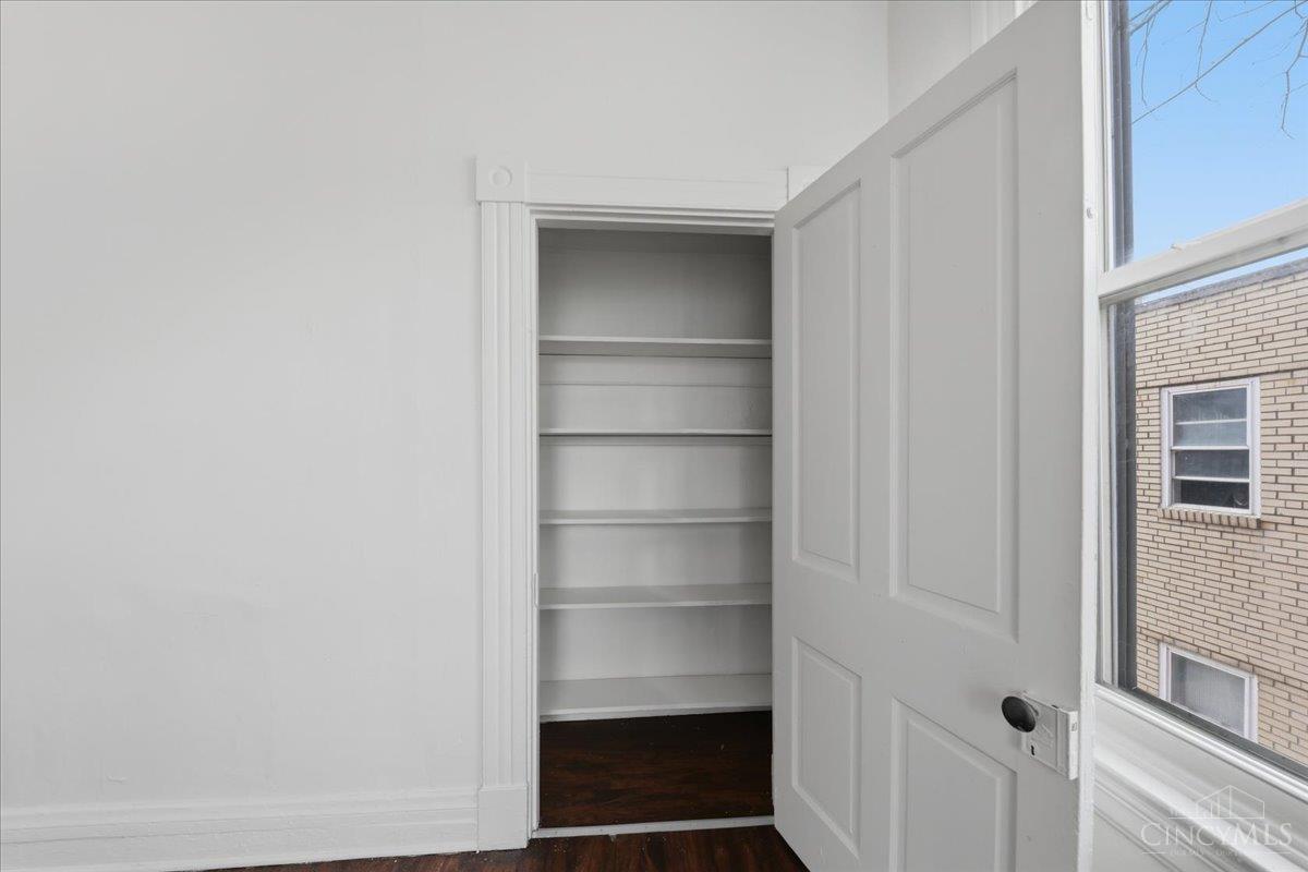 1044 Rosemont Avenue, Cincinnati, OH, 45205 — photo 17